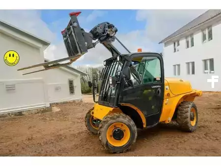 Teleskoptruck fast bom 2023  JCB 520-40 4WS (1)