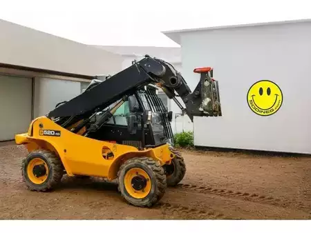 Teleskoptruck fast bom 2023  JCB 520-40 4WS (2)