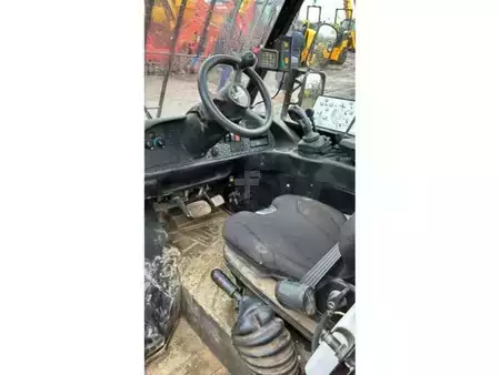 Teleskoptruck fast bom 2023  JCB 520-40 4WS (6)