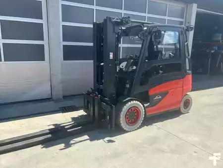 Elektro 4 Rad 2022  Linde E50Hl (3)
