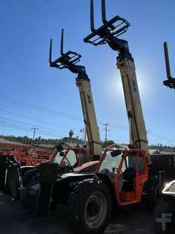 Telescopic forklift rigid 2023  JLG 1055 (6)