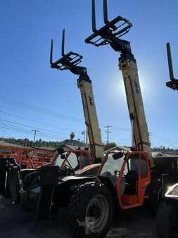 Teleskoplastare Rigid 2023  JLG 1055 (6)