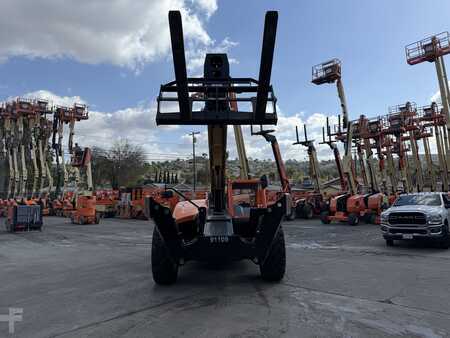 Manipulador fijo 2024  JLG 1055 (13)