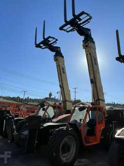 Teleskoplastare Rigid 2023  JLG 1055 (6)