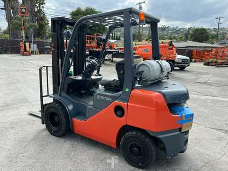 Manipulador fijo 2015  Toyota 8FGU25 (4)