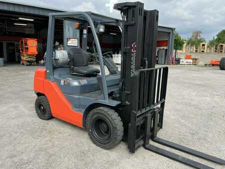 Manipulador fijo 2015  Toyota 8FGU25 (6)