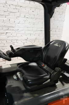 Elektro čtyřkolový VZV 2019  Linde E16P (2)