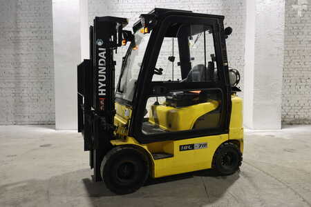 LPG Forklifts 2017  Hyundai 18L (1)