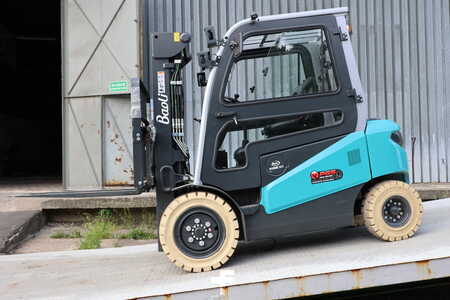 Elektro čtyřkolový VZV 2024  Baoli KBE 30 (2)