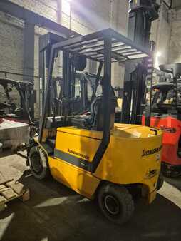 4-wiel elektrische heftrucks 1995  Jungheinrich EFG-V 18 (5)