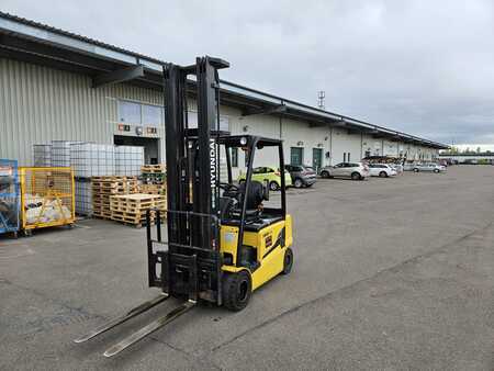 El Truck - 4-hjul 2016  Hyundai 18B-9 (2)