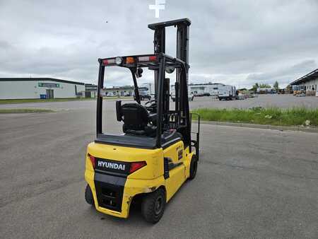 El Truck - 4-hjul 2016  Hyundai 18B-9 (4)