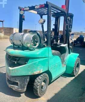 Propane Forklifts 2006  Info Unavailable                                   FG25N (2)