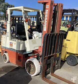 Propane Forklifts 1993  Nissan                                             CPH02A25PV (1)