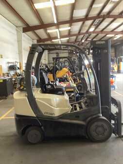 Propane Forklifts 2014  Crown C51000-50 (1)