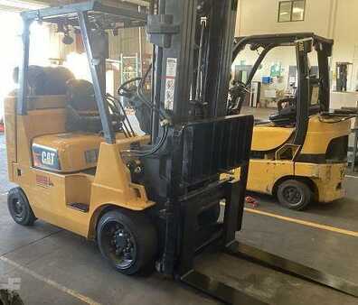 Propane Forklifts 2019  CAT Lift Trucks GC40K6-LE (1)