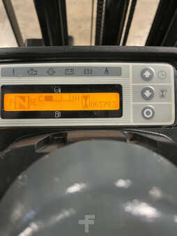 Carretilla elevadora GLP 2007  Nissan MP1F1A20LV (11)