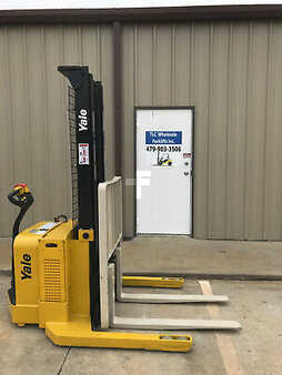 Pallet Stackers 2009  Yale MSW040SFN24TV087 (6)