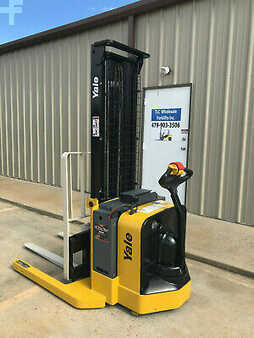Pallet Stackers 2008  Yale MSW040SFN24TV087 (4)