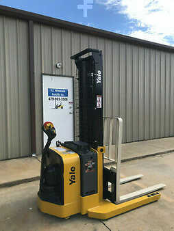Pallet Stackers 2008  Yale MSW040SFN24TV087 (7)