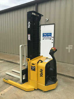 Pallet Stackers 2009  Yale MSW040SFN24TV087 (4)