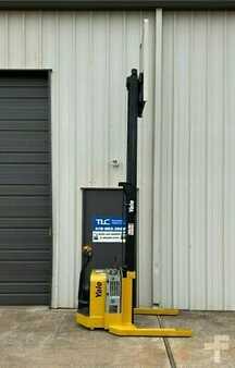 Pallet Stackers 2010  Yale MSW040SFN24TV087 (2)