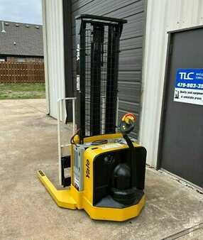 Pallet Stackers 2010  Yale MSW040SFN24TV087 (6)