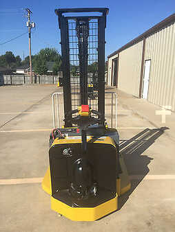 Pallet Stackers 2010  Yale MSW040SFN24TV087 (8)