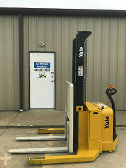 Pallet Stackers 2012  Yale MSW040SFN24TV087 (6)