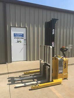 Pallet Stackers 2012  Yale MSW040SFN24TV087 (3)