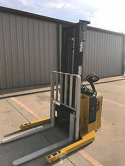 Pallet Stackers 2012  Yale MSW040SFN24TV087 (5)