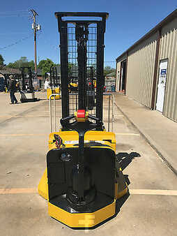 Pallet Stackers 2012  Yale MSW040SFN24TV087 (5)