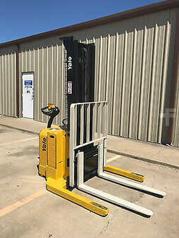 Pallet Stackers 2012  Yale MSW040SFN24TV087 (7)