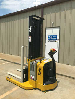 Pallet Stackers 2013  Yale MSW040SFN24TV087 (4)