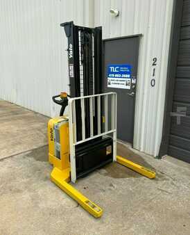 Pallet Stackers 2014  Yale MSW040SFN24TV087 (5)