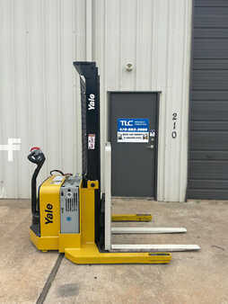 Pallet Stackers 2016  Yale MSW040SFN24TV087 (2)