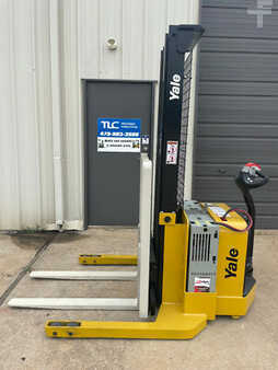Pallet Stackers 2016  Yale MSW040SFN24TV087 (3)