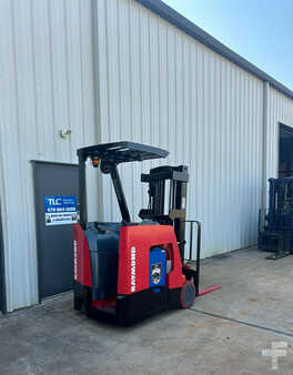 Apilador conductor incorporado 2013  Raymond  (6)