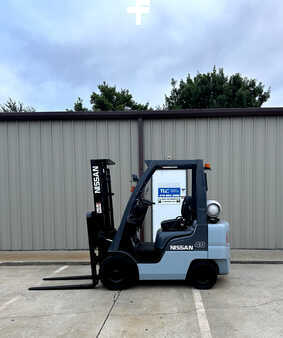 Propane Forklifts 2013  Nissan MP1F1A20LV (3)