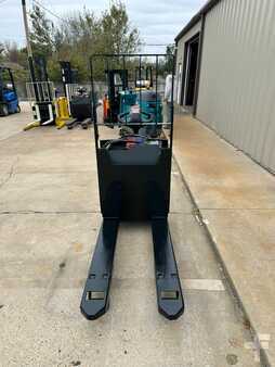 Transpaleta eléctrica - Yale MPB045VGN24T2746 (8)