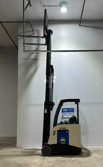 Stackers stand-on 2011  Crown RC 5530-30 (2)