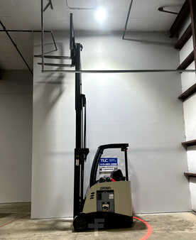 Stackers stand-on 2013  Crown RC 5530-30 (1)