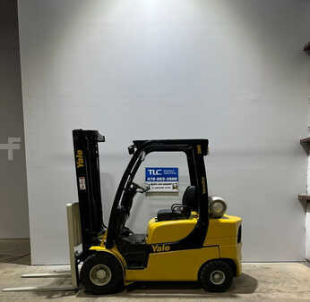 Propane Forklifts 2015  Yale GLP050LXNVAE091 (1)