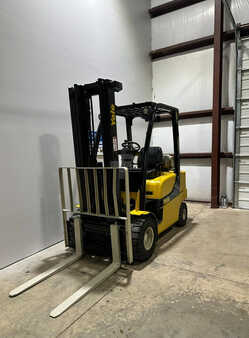 Propane Forklifts 2015  Yale GLP050LXNVAE091 (5)