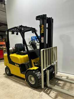Propane Forklifts 2015  Yale GLP050LXNVAE091 (7)