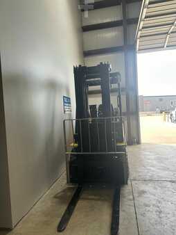 Propane Forklifts 2023  Yale GLP050MXNEAE090 (9)
