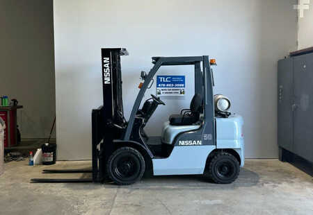 Propane Forklifts 2013  Unicarriers MP1F2A25LV (1)