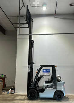 Propane Forklifts 2013  Unicarriers MP1F2A25LV (2)