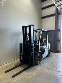 Propane Forklifts 2013  Unicarriers MP1F2A25LV (5)