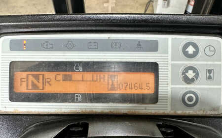 Propane Forklifts 2013  Nissan MP1F1A20LV (13)